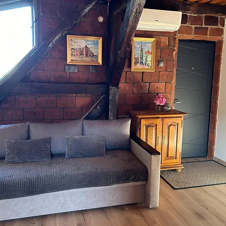 душа мукачева Apartamento Mukachevo